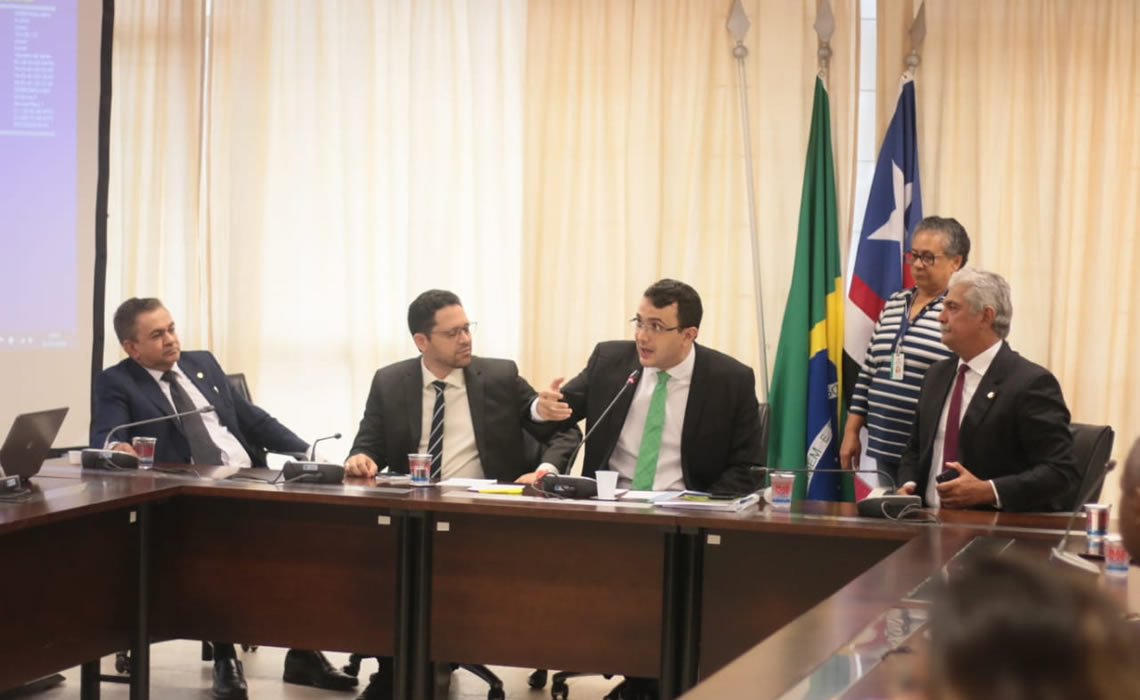 Dr. Yglésio volta a pautar a situação dos abatedouros na Comissão de Assuntos Municipais e Desenvolvimento Regional